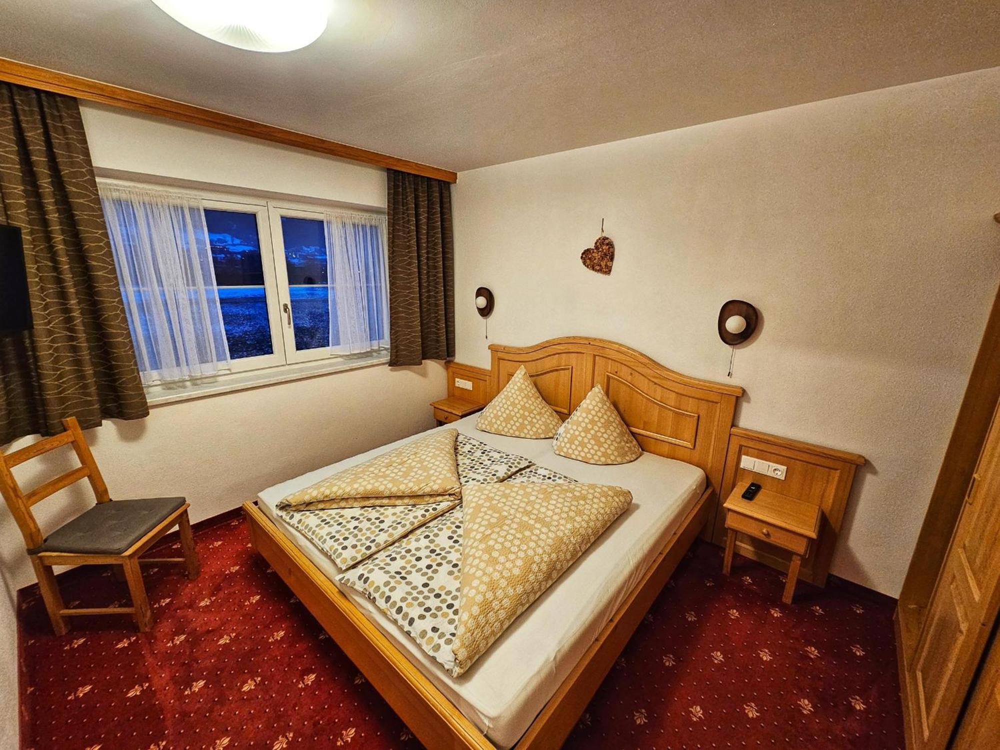 Appartement Sandra ชตุมม์ ภายนอก รูปภาพ