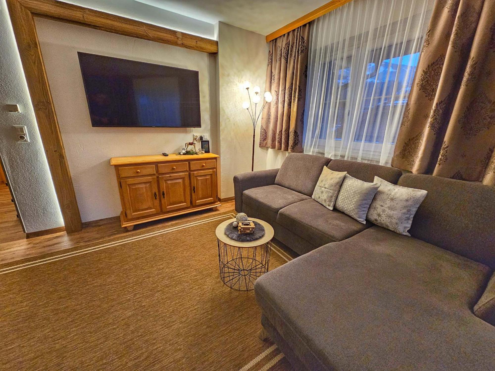 Appartement Sandra ชตุมม์ ภายนอก รูปภาพ