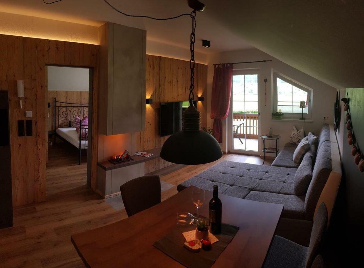 Appartement Sandra ชตุมม์ ภายนอก รูปภาพ